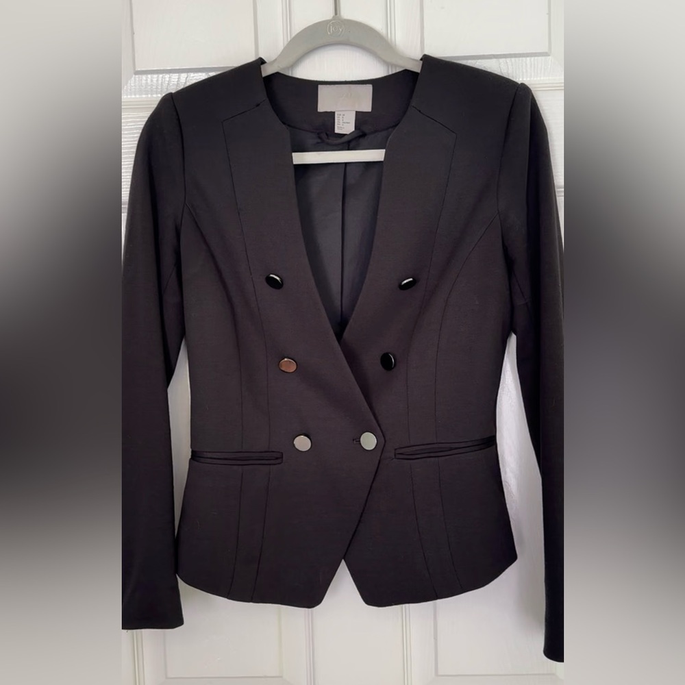 H&M Black women blazer Size 8